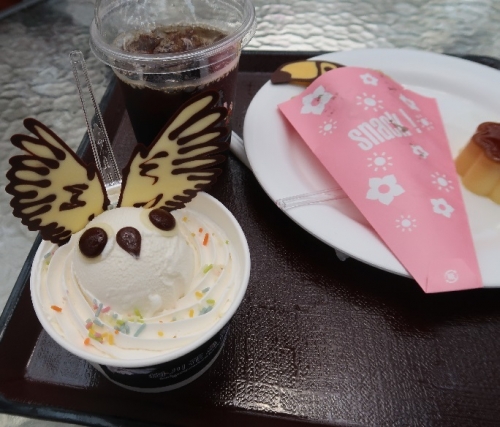 掛川花鳥園　シロフクロウの真っ白アイス、オオハシクレープ