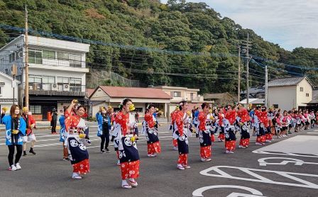 おくんち道踊り1（佐賀銀行）2022-10-16