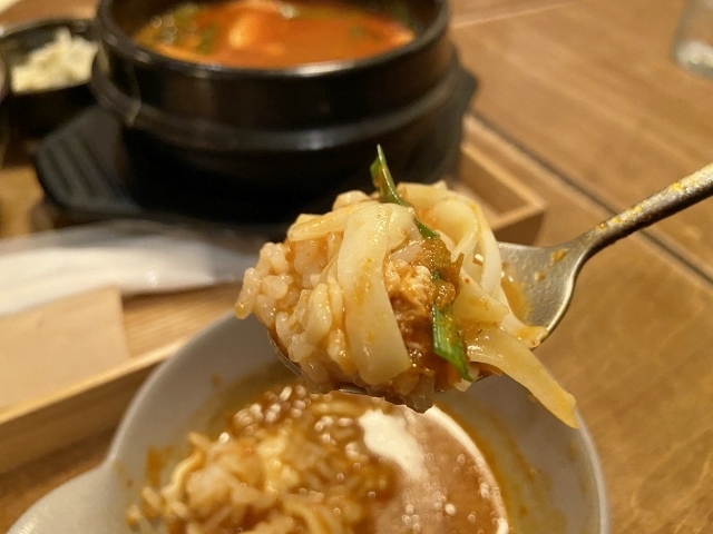 tanigaki　タニガキの辛鍋　チーズ雑炊
