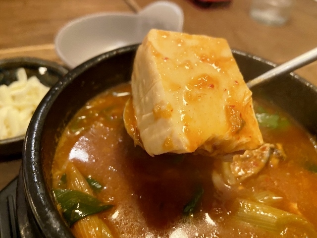 tanigaki　タニガキの辛鍋　豆腐