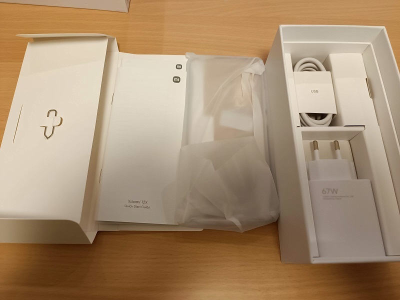 「Xiaomi12X」梱包物