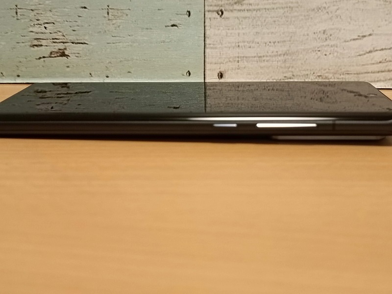 「Xiaomi12X」右側面