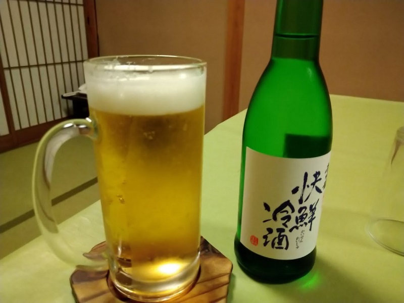 夕食_生ビール小、地酒冷酒